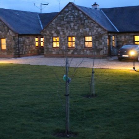 Riverbend Lodge B & B オーターアード エクステリア 写真